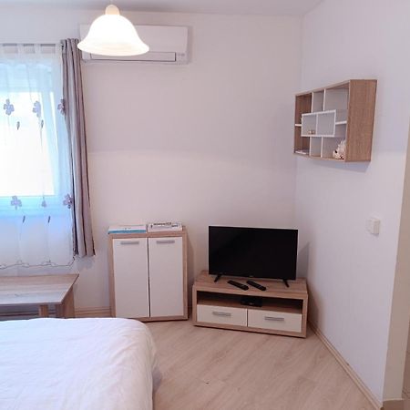 רייקה Apartments Turan מראה חיצוני תמונה