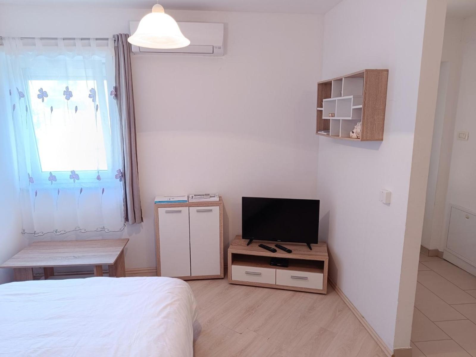 רייקה Apartments Turan מראה חיצוני תמונה